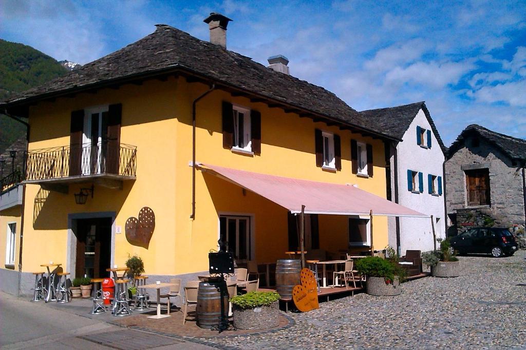 Locanda Poncini Maggia Exteriér fotografie
