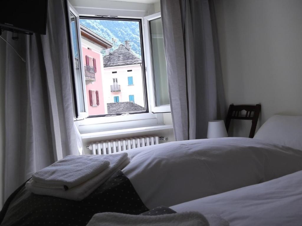 Locanda Poncini Maggia Pokoj fotografie
